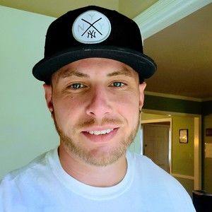 Meet your Posher, Derek